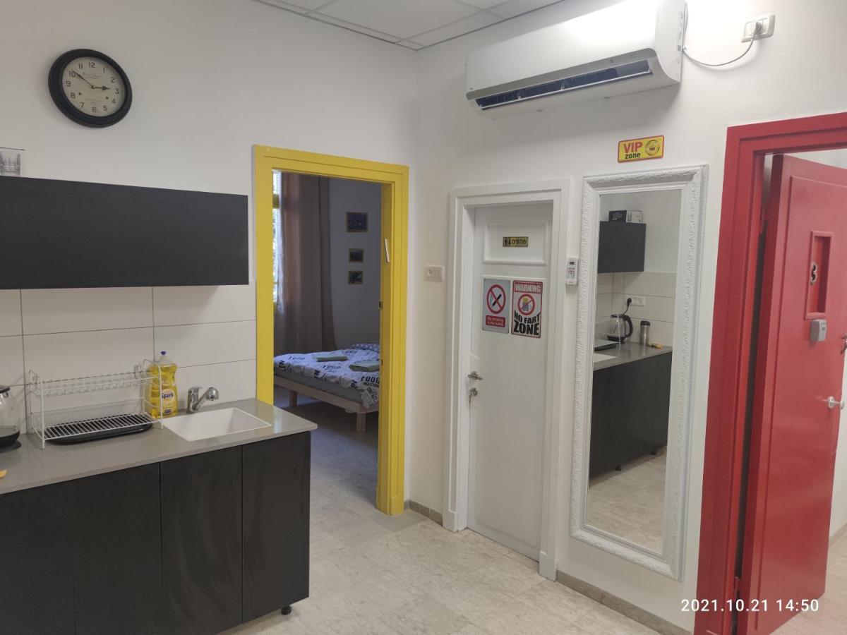 Apartment Comfy - For A Quiet, Family Holiday Without Parties Haifa Eksteriør bilde